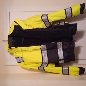 Mens construction winter jacket. Sz XL. Hi-Viz yellow